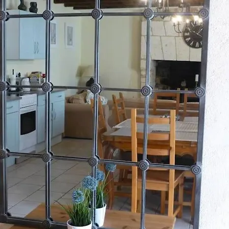 Tatil Evi Le Chai, Chateau De Charras, Family Friendly Holiday Destination Charras