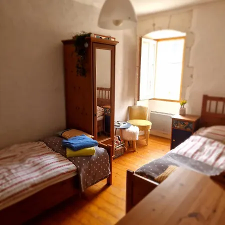 Tatil Evi Le Chai, Chateau De Charras, Family Friendly Holiday Destination